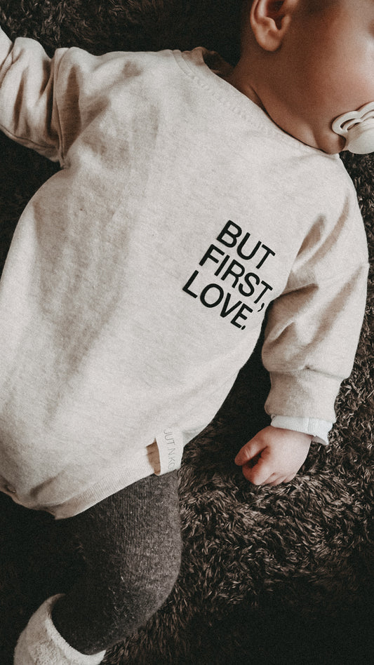 Oversized Romper "but first, love" - in verschiedenen Farben